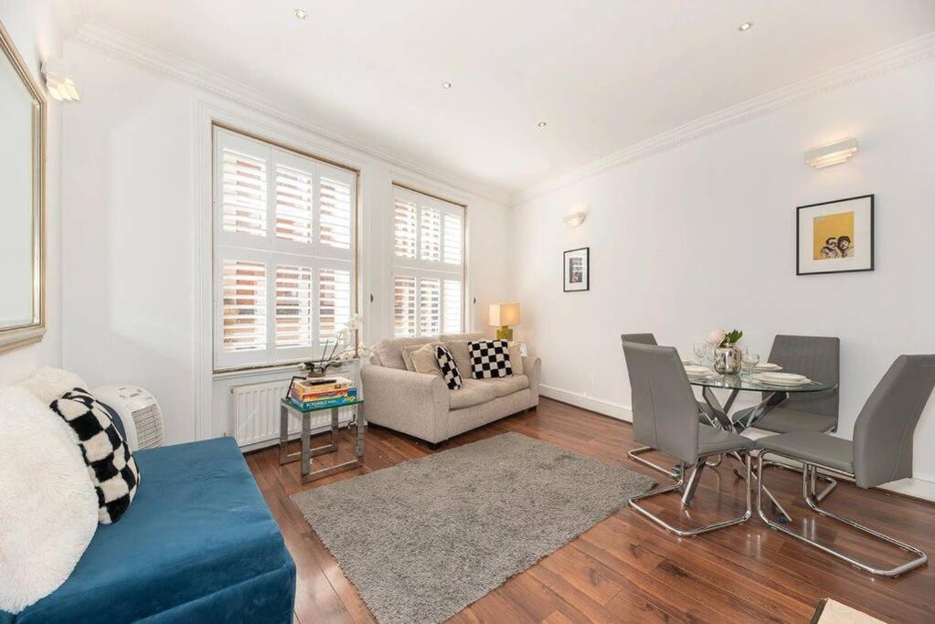Discover 2 Bedroom In Kensington * Londra