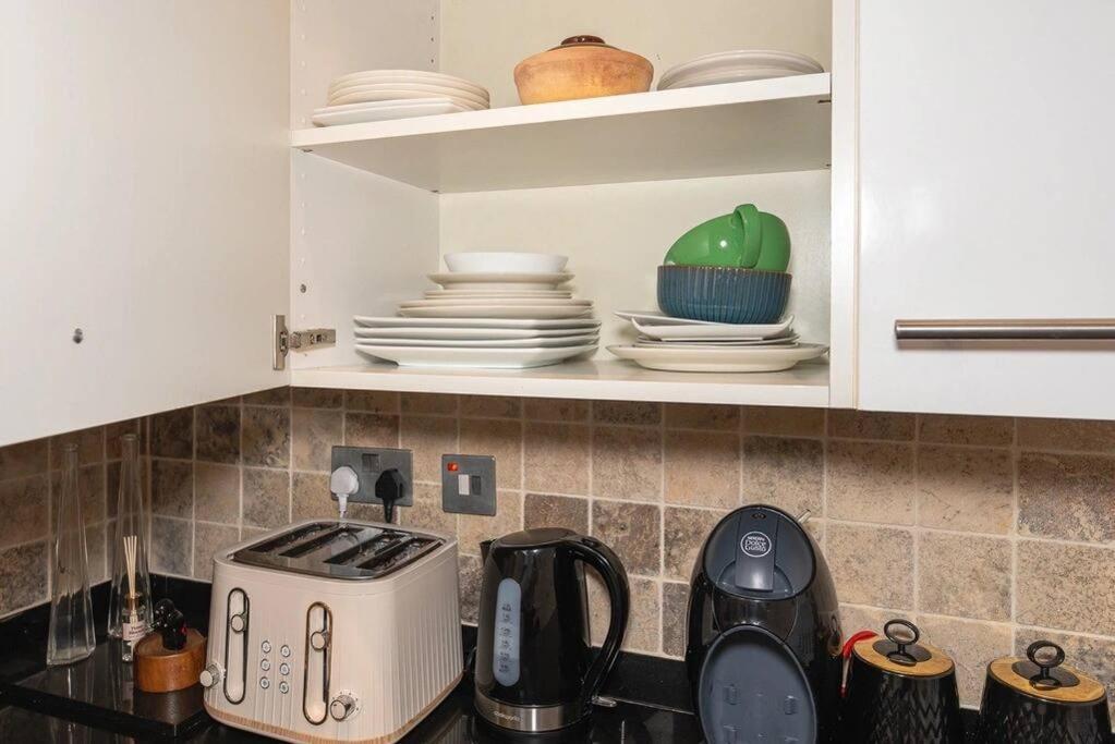 Discover 2 Bedroom In Kensington Appartamento